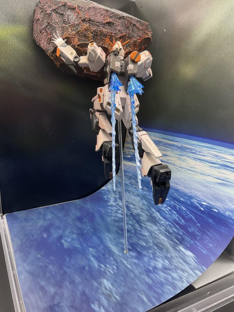 バックショット。エントリーグレードは簡単なので改造やジオラマの素材としてピッタリですね。これからの商品展開が楽しみです。