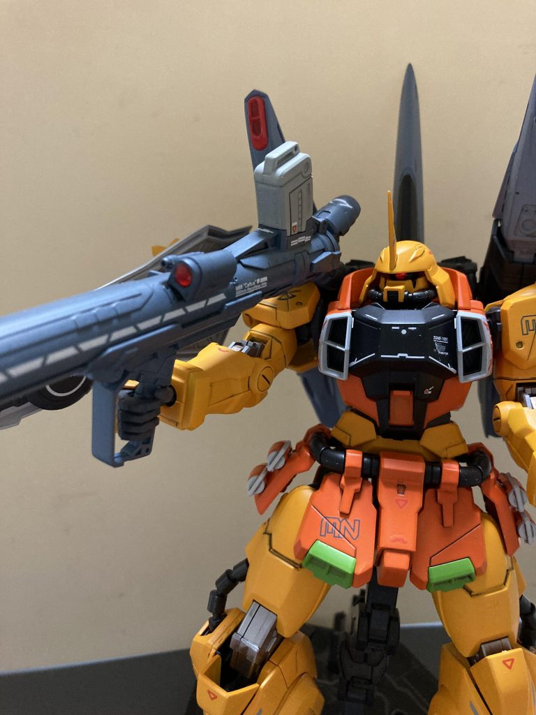 武器構え正面から