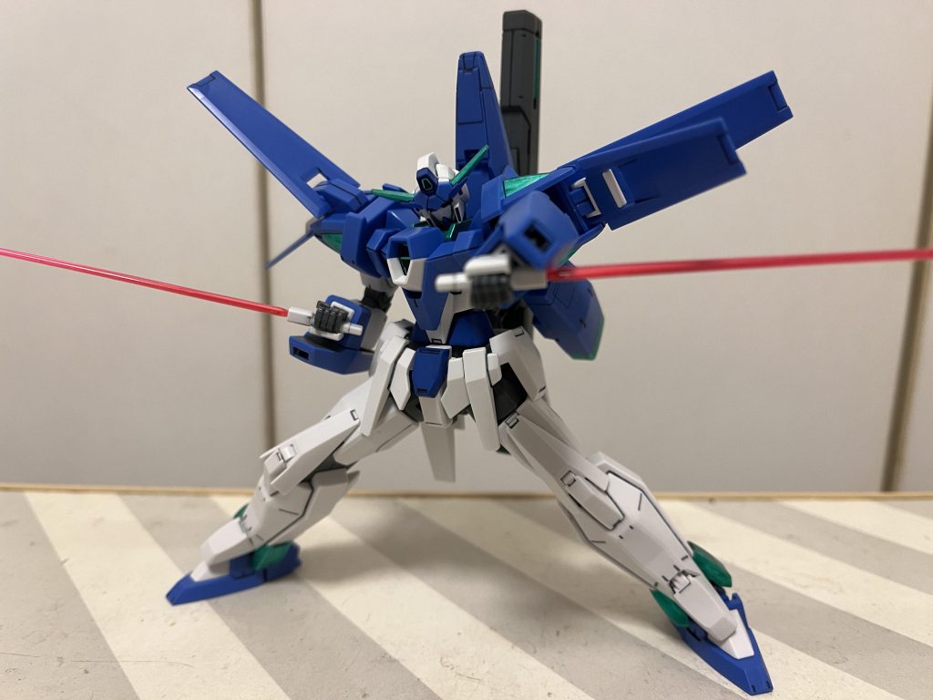 とりあえず、二刀流出来るのでストライクポーズw