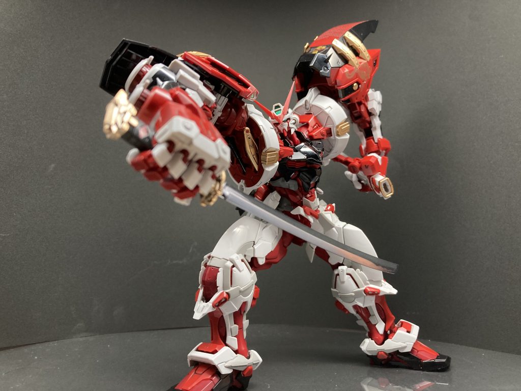 パワードレッド–4枚目/制作者：でっきぃ