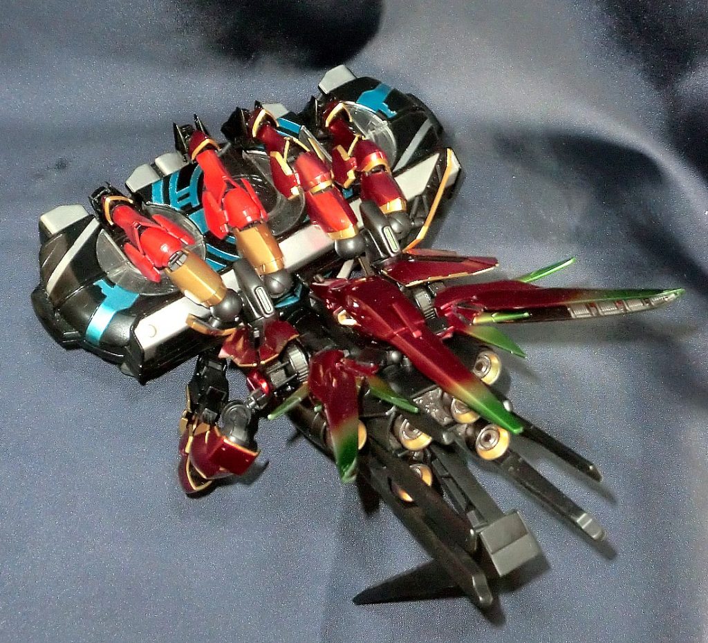 「俺がこの手に握ってきたのはコアメダルだけじゃなくてなあ」