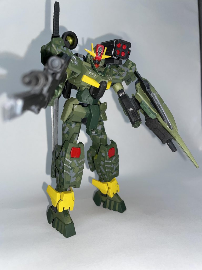 これにて終了ですありがとうございます使用塗料等  ・ガンダムマーカー   メッキシルバー   Mr.COLOR・ 暗緑色（中島系）・濃緑色（中島系）・カーキーグリーンかロシアングリーン の どっちか 忘れた・ レッド・イエロー・ブラックTwitterでAZuRaiTiで調べると制作過程も出てきます。（ガンプラ制作日和）