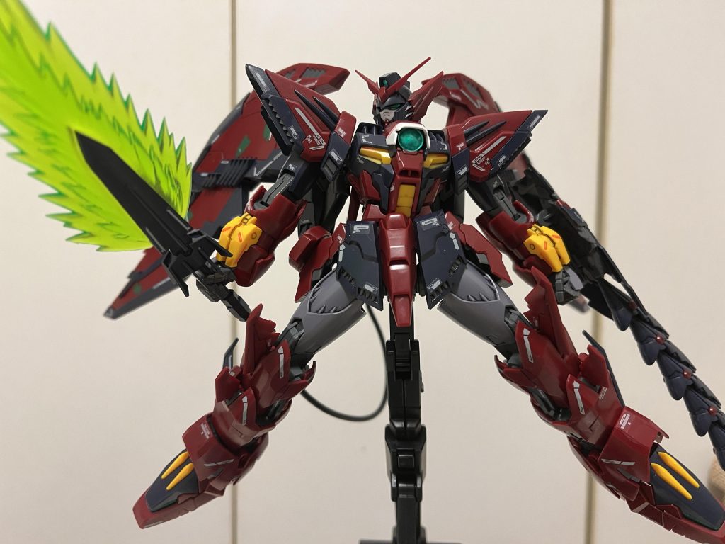 どうでもいいけどケーブルはもっと柔らかくて良かったと思います。硬すぎて、ソードのポージングに困りますw