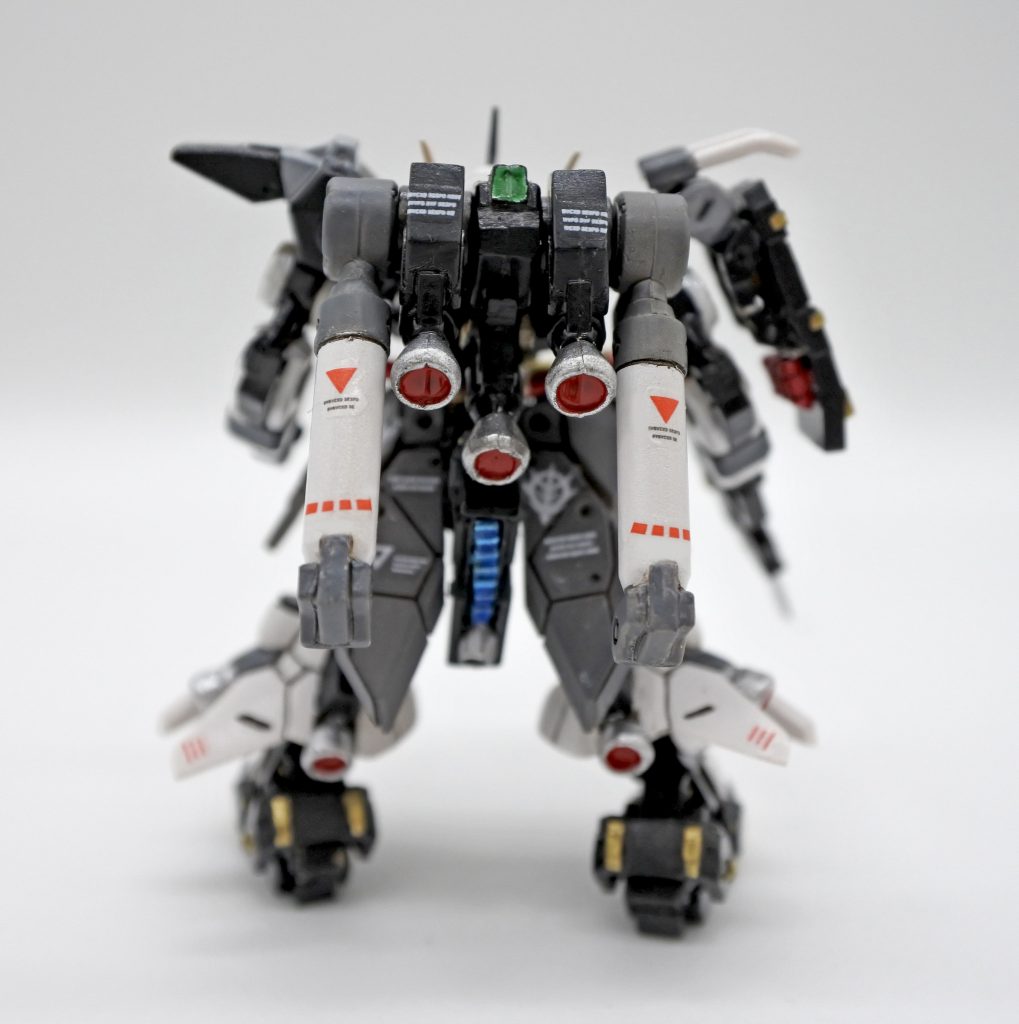 青いところはなんか適当にプラバン詰めてみました。