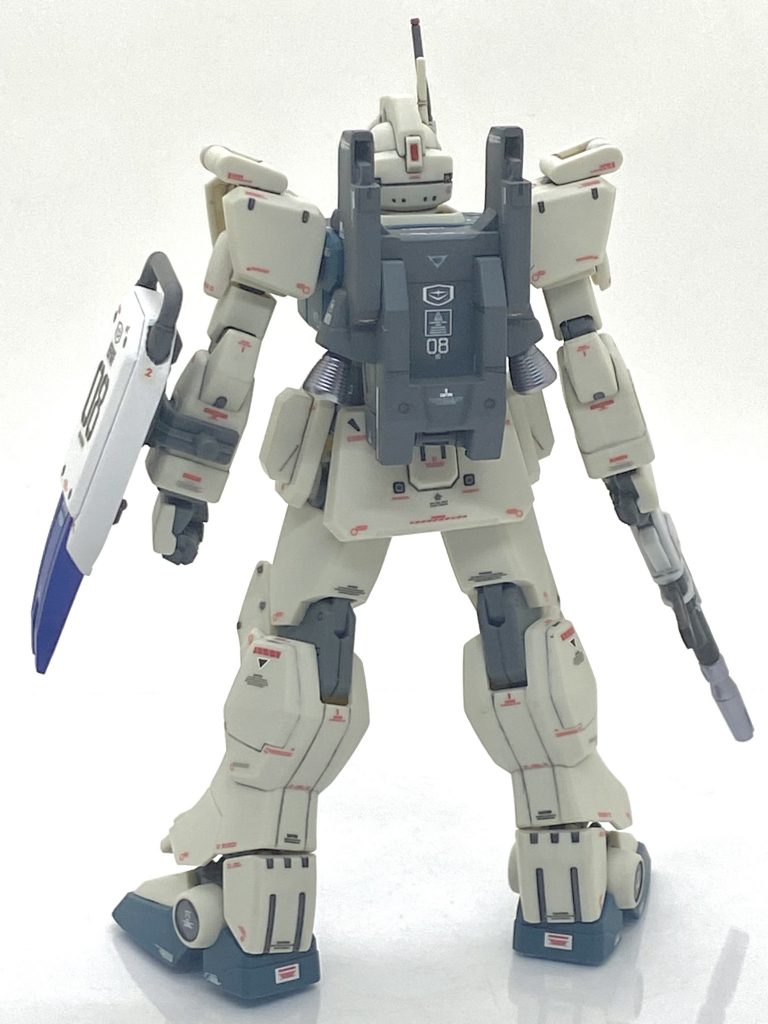 塗装箇所とカラーレシピビームライフル砲身、バーニア外部→(ガイア)フレームメタリック(1)シールド部ホワイト→(クレオス)クールホワイトシールド部ブルー→(クレオス)新ガンダムカラーMSブルーアンテナ、シールドフック等グレー部→(クレオス)ニュートラルグレー