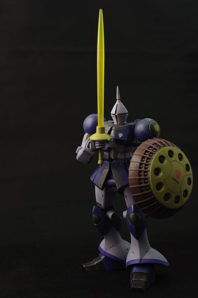 ブレードアンテナはランナーを使って延長＆尖らせました。