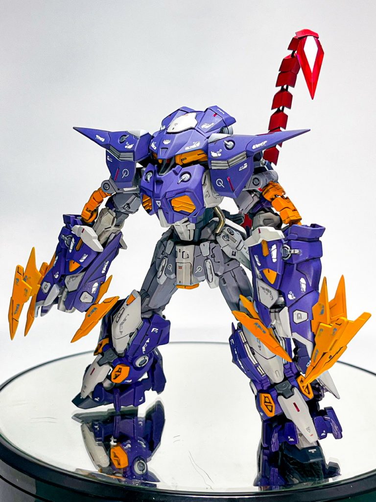 もちろんズゴックモードも健在。塗装剥げは怖いけど、可愛い子には変形させてあげたい親心。