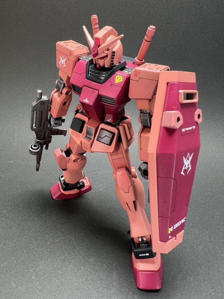 肩、胸部、ひざ、太腿、シールドに0.1mmカーバイトでスジボリ追加肩にプラチップ追加