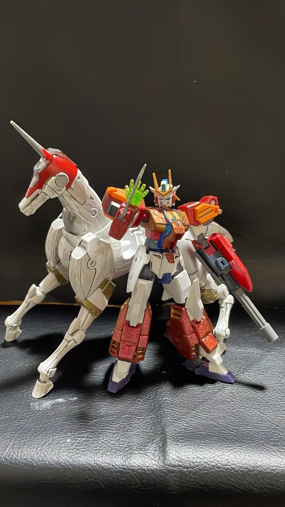 続いて風雲再起とガトリング装備で射撃メインです風雲再起に乗ってガトリングやポージングミサイルを撃ち込んだり降りてアーミーナイフやエクストリームフィンガーにガイアクラッシャーなど使える設定ですが一時的に進化はできなくなるデメリットもあります😊