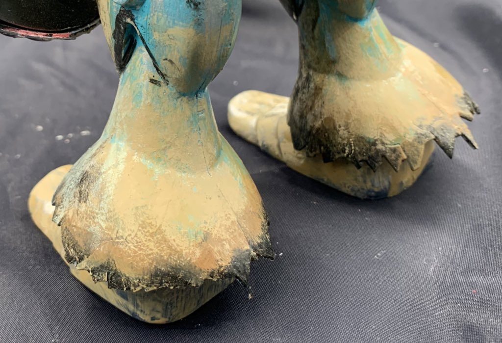 足回り、末梢は黒く、土サビと泥砂を全部ゴテゴテに塗装、これでいっぱい歩いたのだ