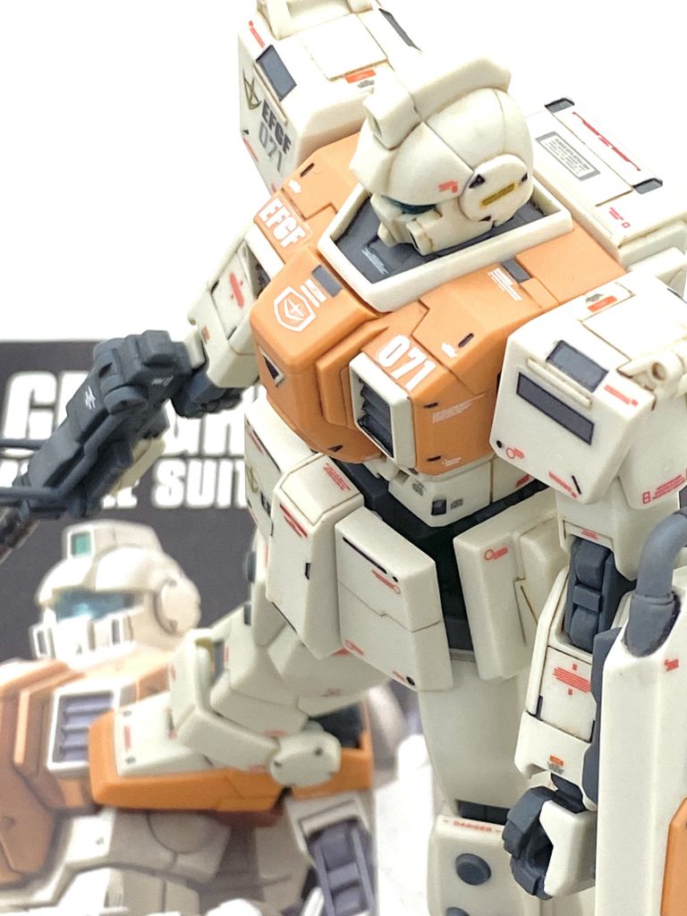 最後は説明書と。ウサ男の世界観でのMS08小隊・・・どの機体も魂込めて作り、陸戦型ジムもカトキ風にはなったと思います。このキットは他の08小隊のキットと違い、自分好みのハイディテールでスジボリをケガいて墨入れするだけでも顔を気にしなければ十分に満足出来ると思います。可動も先に出ましたEz8よりも遥かに動きますし、後から出た陸戦型ガンダムと遜色無いと思いました。ウサ男のMS08小隊レビューはまだまだ続きますが陸戦型ジムも魂を込めて作りましたので陸戦型ガンダム共々、こういう世界観もあるのか・・・と思って頂けると作った甲斐があり、見てくれた人の参考になれば幸いです。ご覧して頂きありがとうございました。