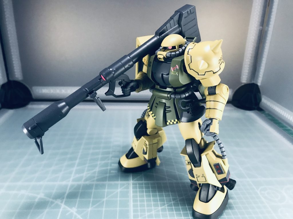 頭部は上下1ミリ寸詰めして、多少目つきを悪い感じにしました。