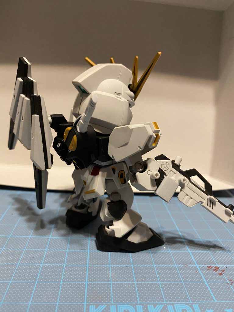 SD-EX νガンダム–5枚目/制作者：タオパイパイ