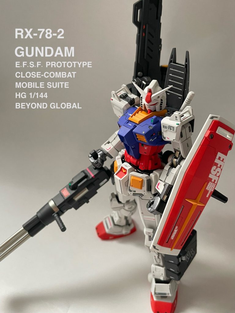 ■全体像①肩のフィン、フックはプラ板とプラ棒で自作。胸部のセンサーも作成し、オーロラフィニッシュで仕上げてみました。