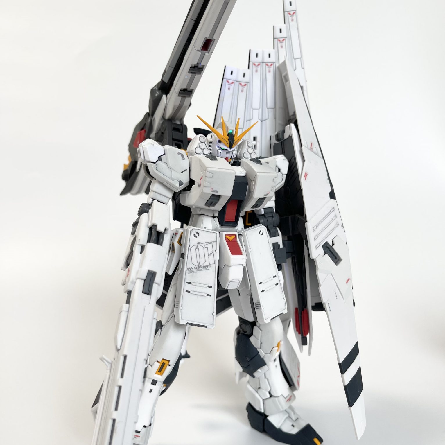 RG νガンダム（福岡限定 ロングレンジフィンファンネル装備）全塗装-