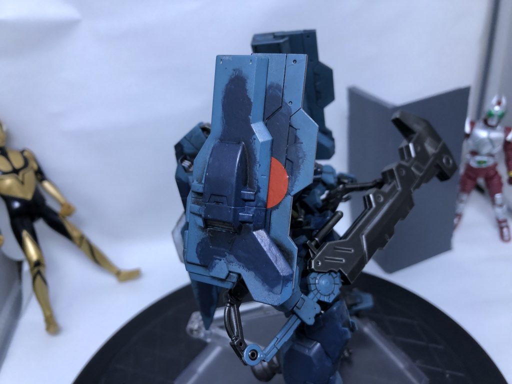 翼を畳んだときに日の丸のデカールが中途半端に隠れてしまいました