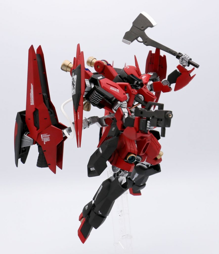 近接は手持ち武器とショートバレルで対応。