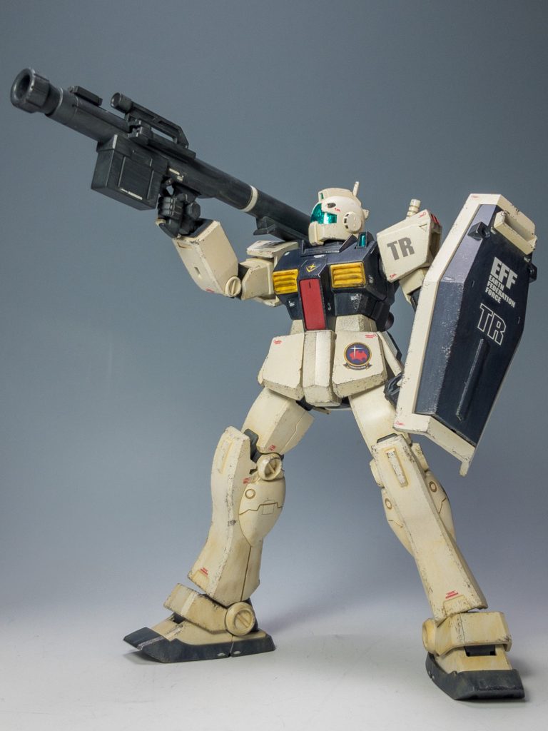 対空防御!何気にアニメにはこのカラーリングは未登場なんですね!見直してみて気付きました(笑)