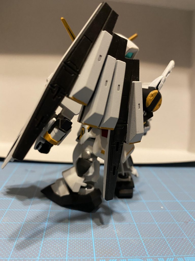 SD-EX νガンダム–4枚目/制作者：タオパイパイ