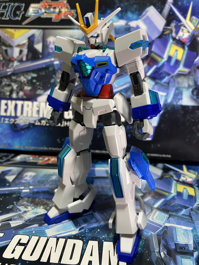 この段階では腕部にヘリオスの肩パーツを付けていません実はこの時はまだ格闘機にするか悩んでいました