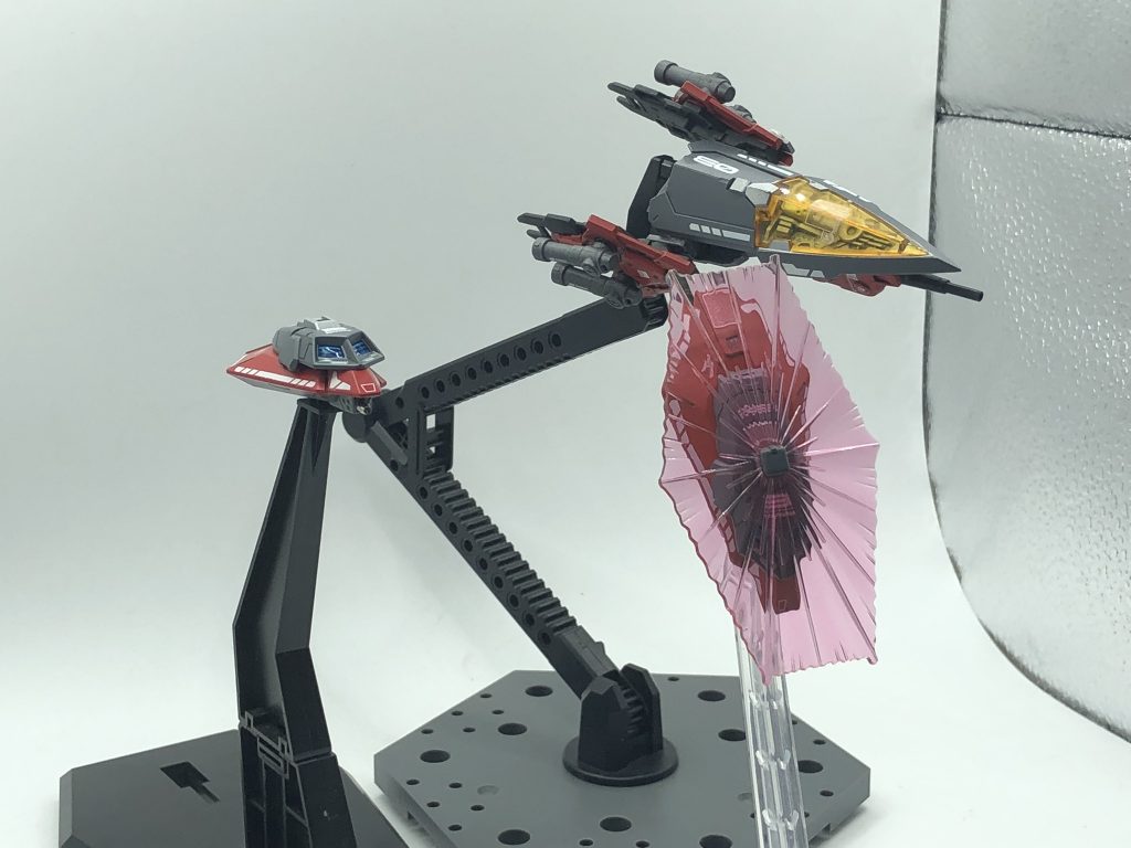 戦闘支援ドローン(アサルトドローン)小型のドローンは機関砲とビームシールドによる攻撃と防御。中型のドローンは速射砲とテールバインダーによる攻撃と機動力に優れる。はず!