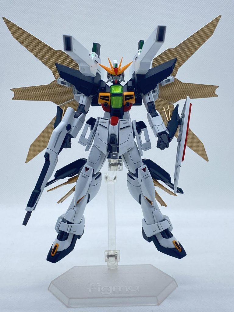 ガンダムDX–4枚目/制作者：パティシエ