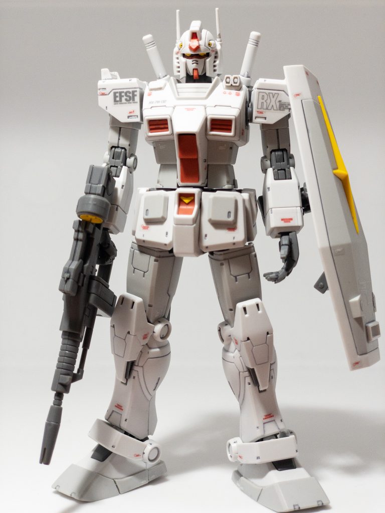 ライフルとシールドを持たせてみたがなんか野暮ったい。