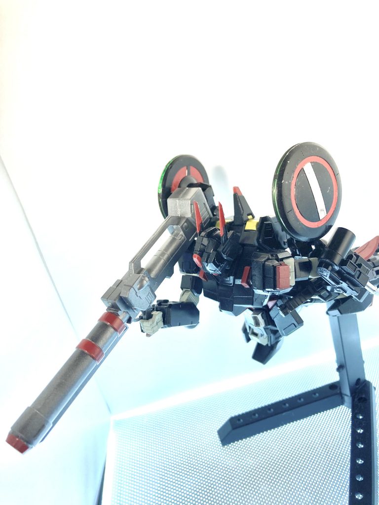 ステッカー使わずに塗り分けで頑張りましたが、10分後には後悔してました‥