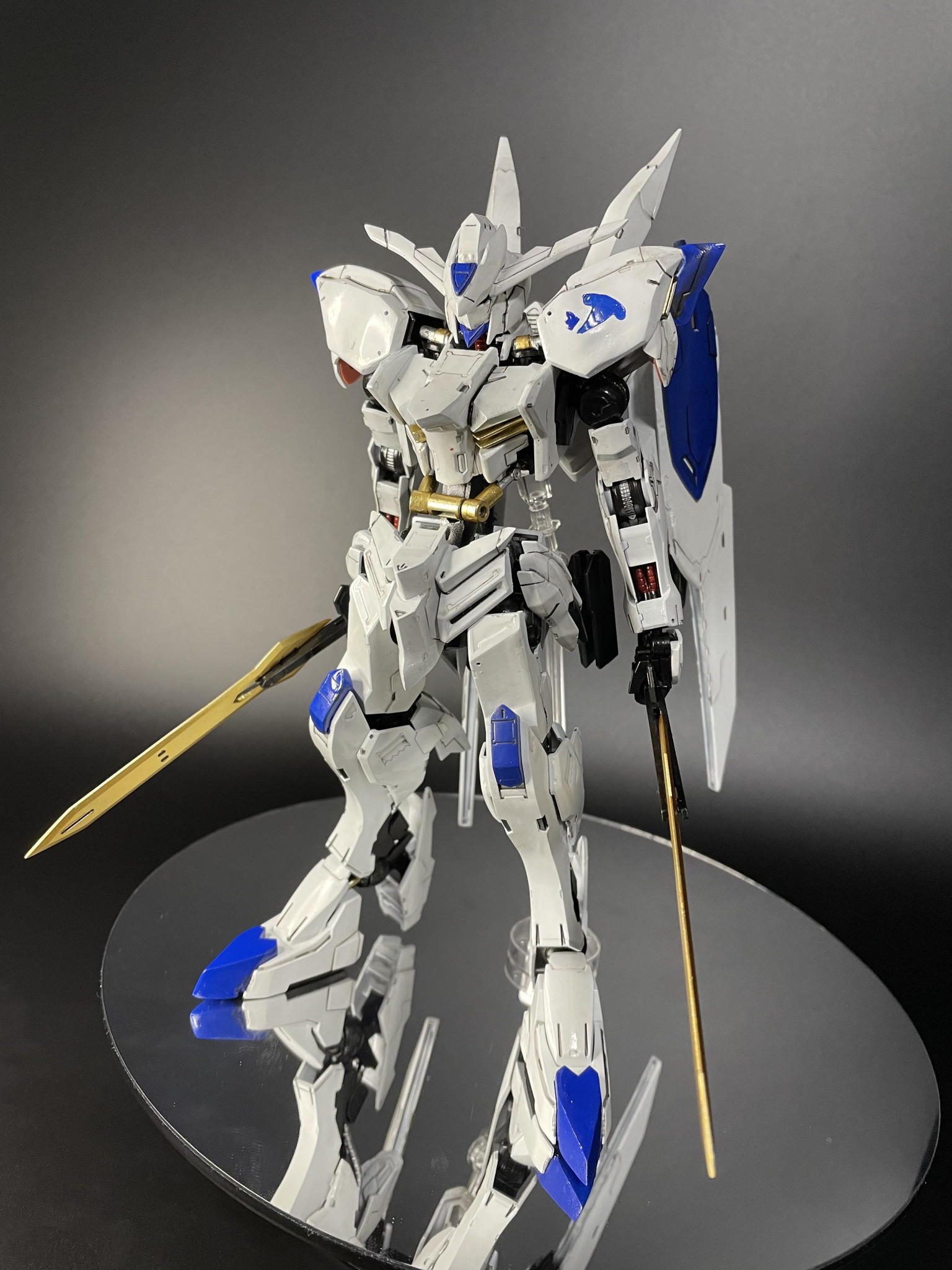 ガンダムバエル 改修塗装完成品 鉄血のオルフェンズ Cayman5781さんのガンプラ作品 Gunsta ガンスタ