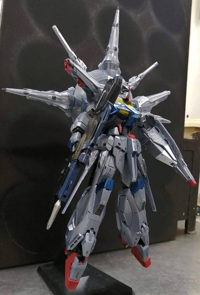 今でも旧キットは発売されているので皆さんご承知でしょうが現在のキットは比べ物にならないくらい進歩してますね⤴️(値段も…😞)