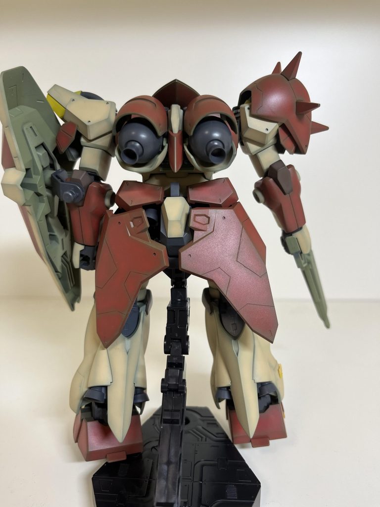 スカート部に筋彫り追加前腕は段落ちにしました