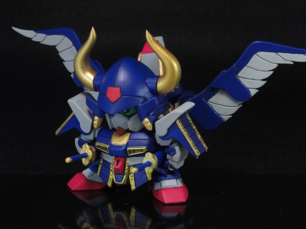 イーグルと合体して超武者頑駄無摩亜屈形態にもなります。モチーフはスーパーガンダムです。イーグルをGディフェンサーに見立ててます。