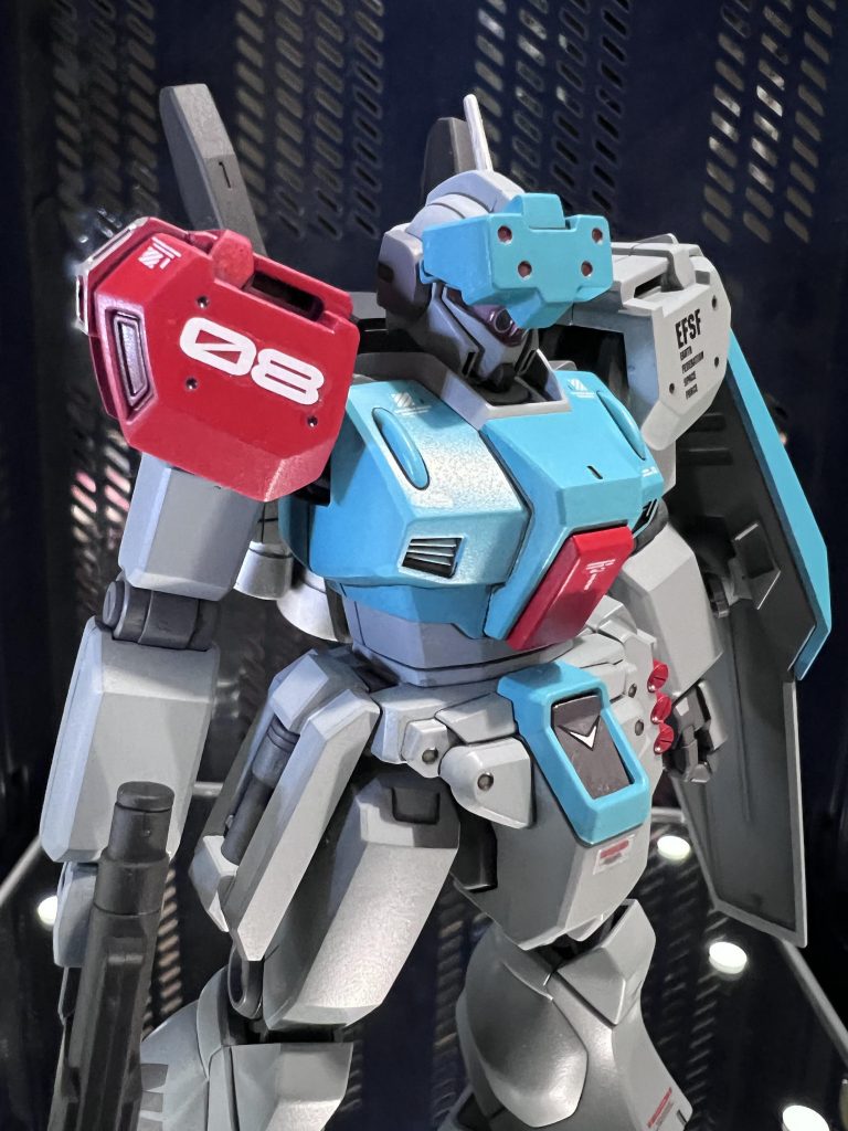 肩は赤くしてやったぜ✨