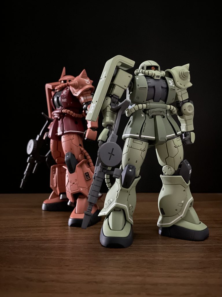 カラーリングは先日作成したシャア専用高機動型ザクIIと同じくファーストTV版カラー。