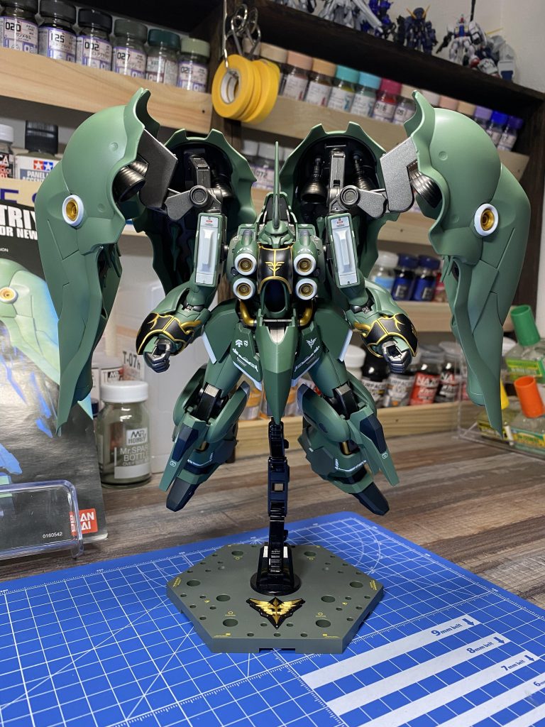 一応程度に足を太らせ、つま先を延長してます。