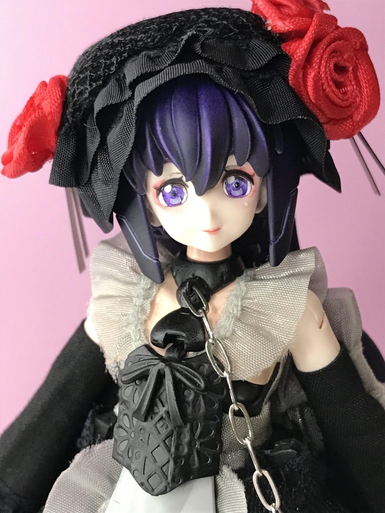 以下、事情により(※)ポーズ固定ですが、究極にかわいいサラをご覧ください♪※可動を考えていない衣装設計なのと、衣装素材は全て両面テープやボンド固定なので、テンションかけると取れるからです(汗)