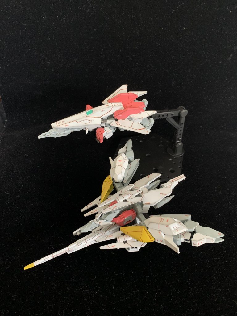 分離形態。こっちが正式(?)なやつですね。コアフライヤーがデルタ号、ウラヌスアーマーがそれ以外が合体した雰囲気ですね。