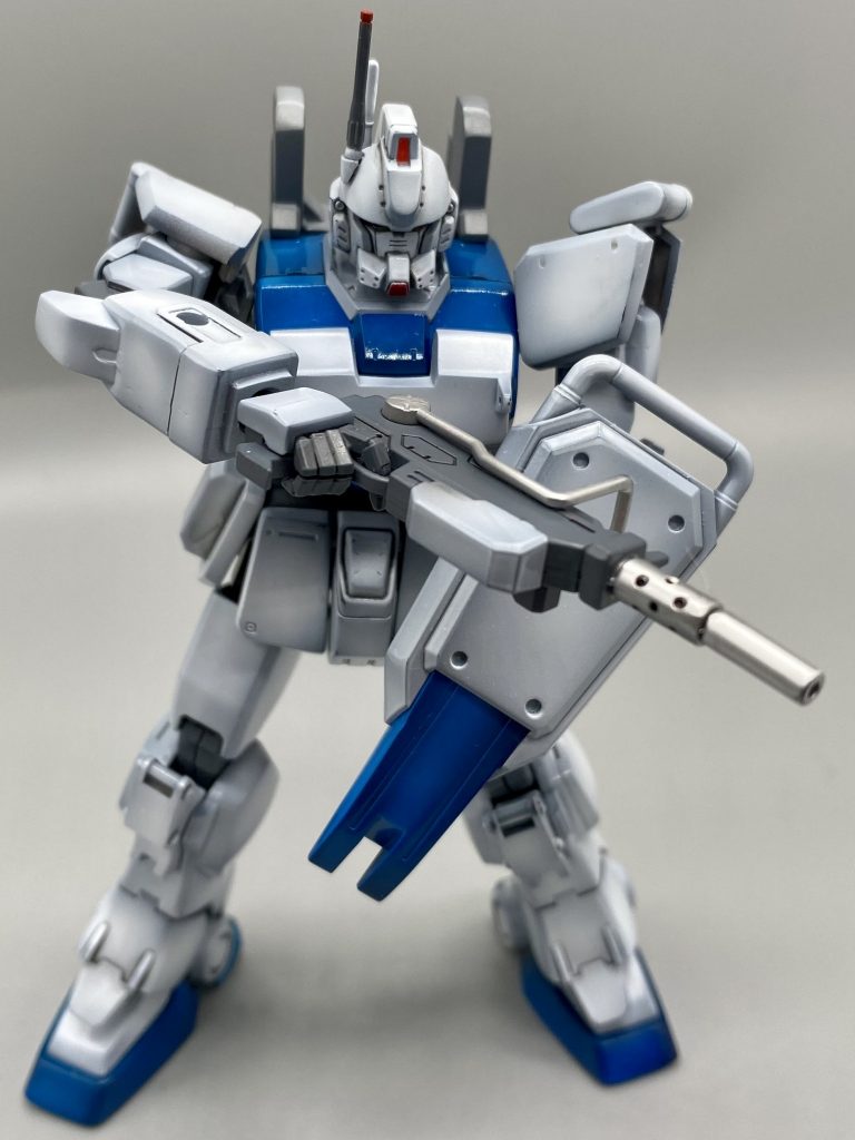 ツインアイはブラックライト当てるのが難しいですね。両目とトサカのカメラアイ同時に光らせたいけど無理そう笑