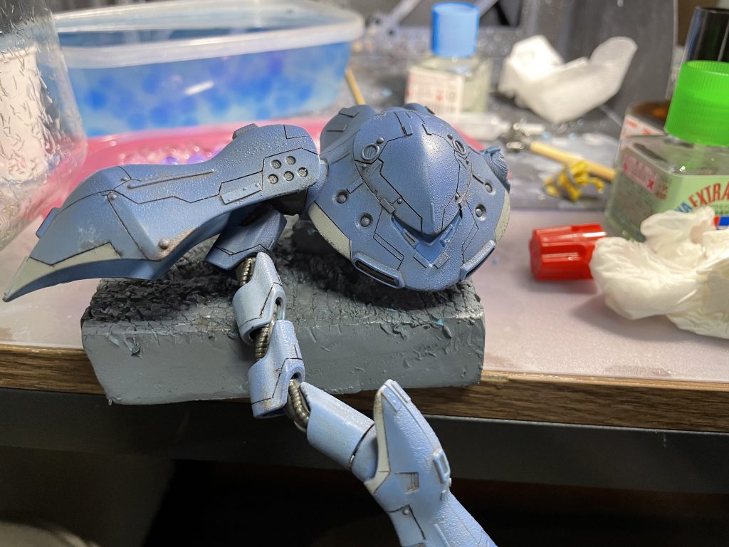 水没前。土台を一緒に作って沈める予定でしたが固定が上手くいかずボツになりました。塗り分けとモールドでかなり情報量が増えてかっこよくなってる気がしますね。所々チッピングを試しています。