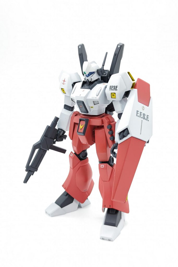 肩やらスラスター部分の塗り分け、毎度四苦八苦しました。