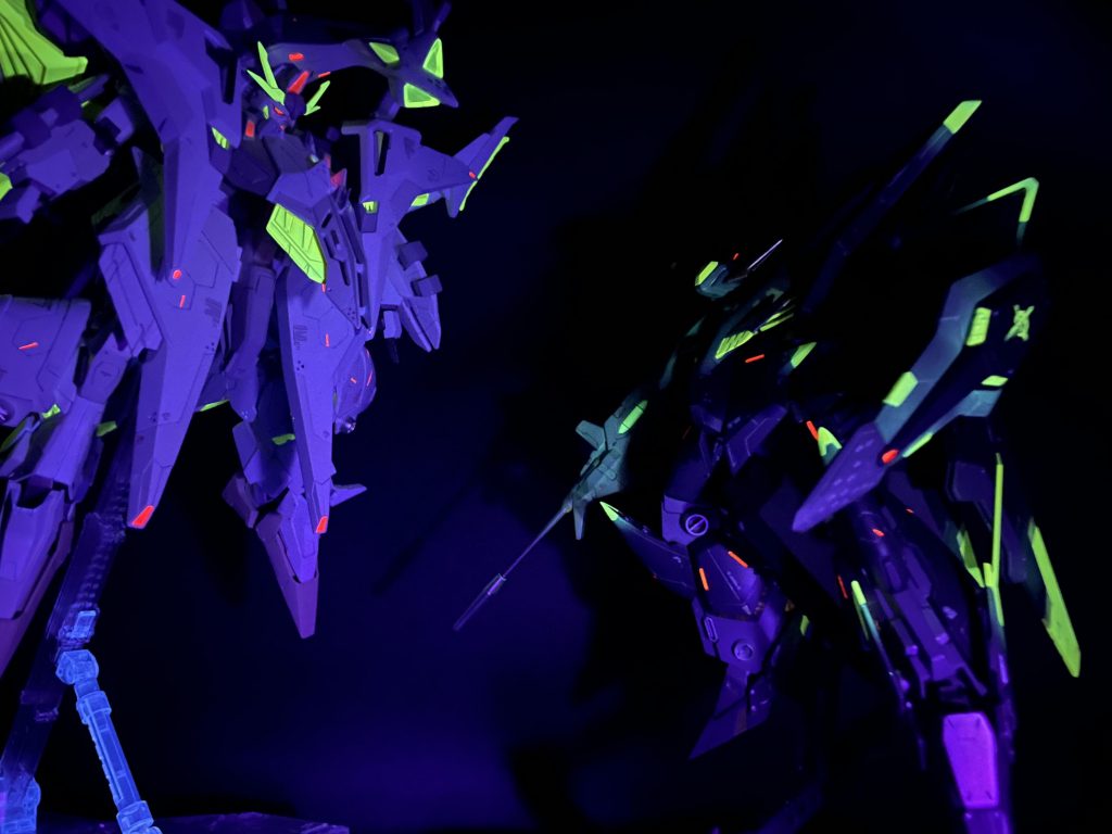 この2日が並べられる日が来てよかった…買うのにとても苦労したキットでしたが、どちらも満足に仕上げられてよかったです。ここまでみてくださりありがとうございました！