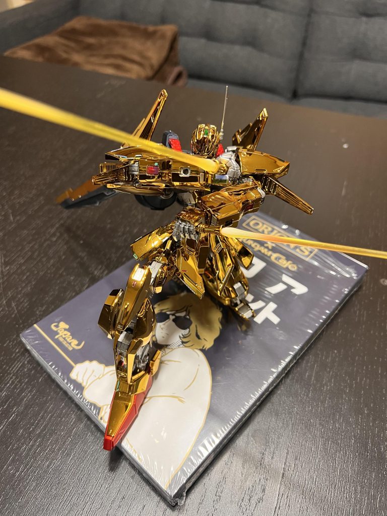 サーベルは発光の雰囲気に塗装