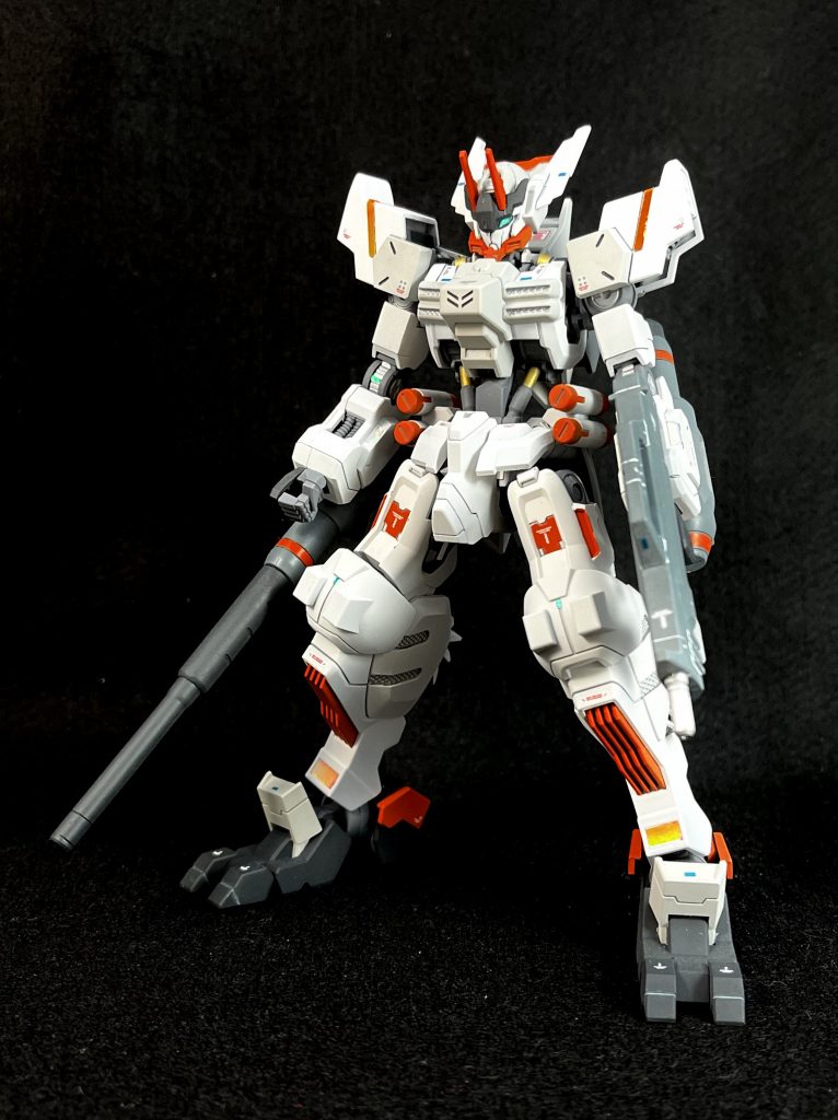 このカラーリングにしてみて思ったのですが、境界戦記に出てくるケンブみたい。。。全く狙ってませんが