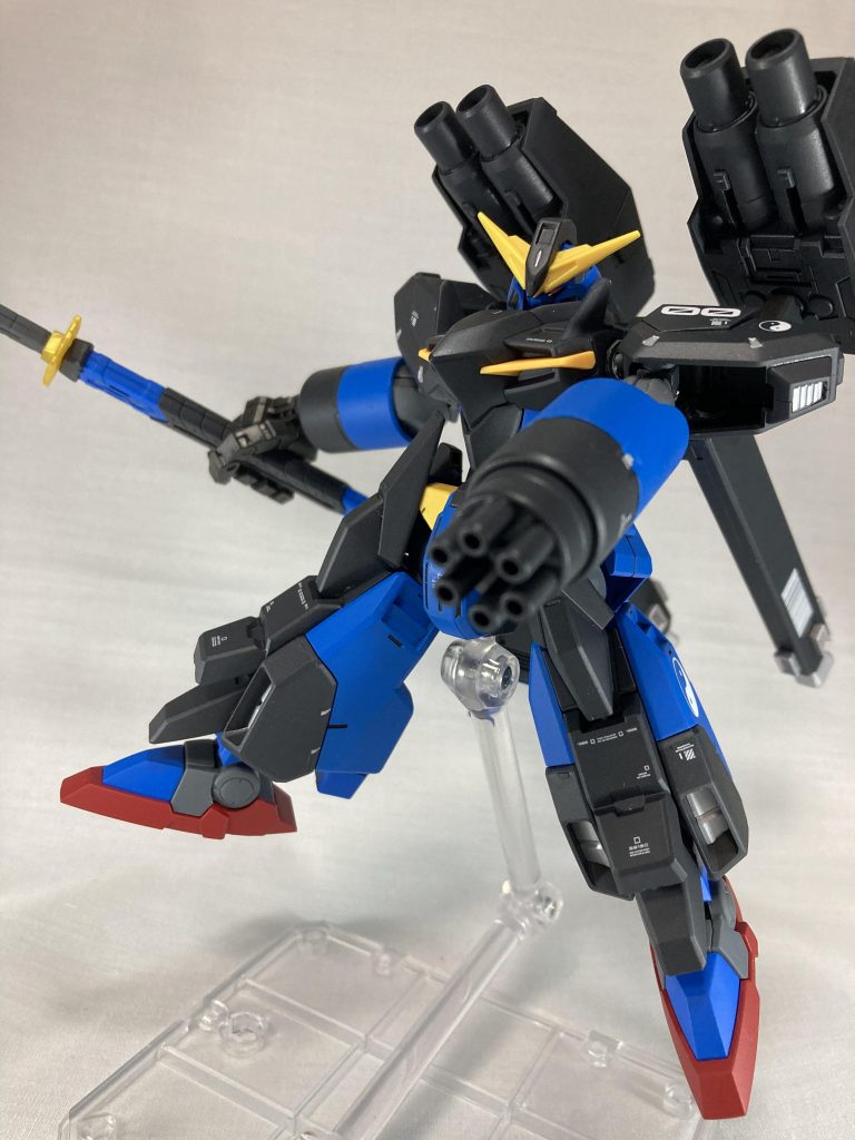 サブ武装その2 ガトリングハンド中近距離でこれで牽制しつつ隙を見て刀やキャノンで仕留める