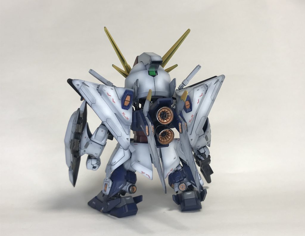 塗装は黒立ち上げで、本作からエナメル塗料でのスミ入れを導入しました