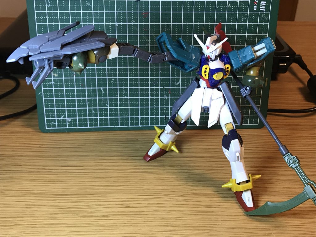 ドラゴンハングは旧キットのやつそのまま使っても良かったんですけど、自分的に使い所の難しいパワードアームズパワーダーのアーム折角なので使いました。