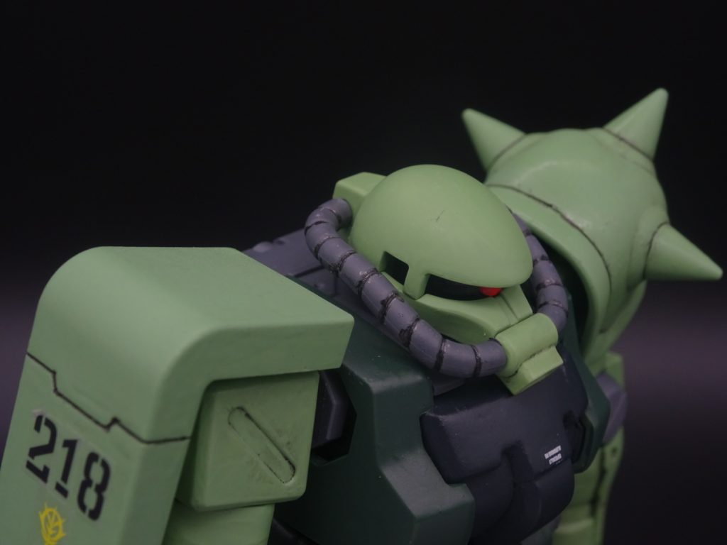 デカール適当に貼ってます。機体番号『218』は自分の誕生日です(あるあるですね)。