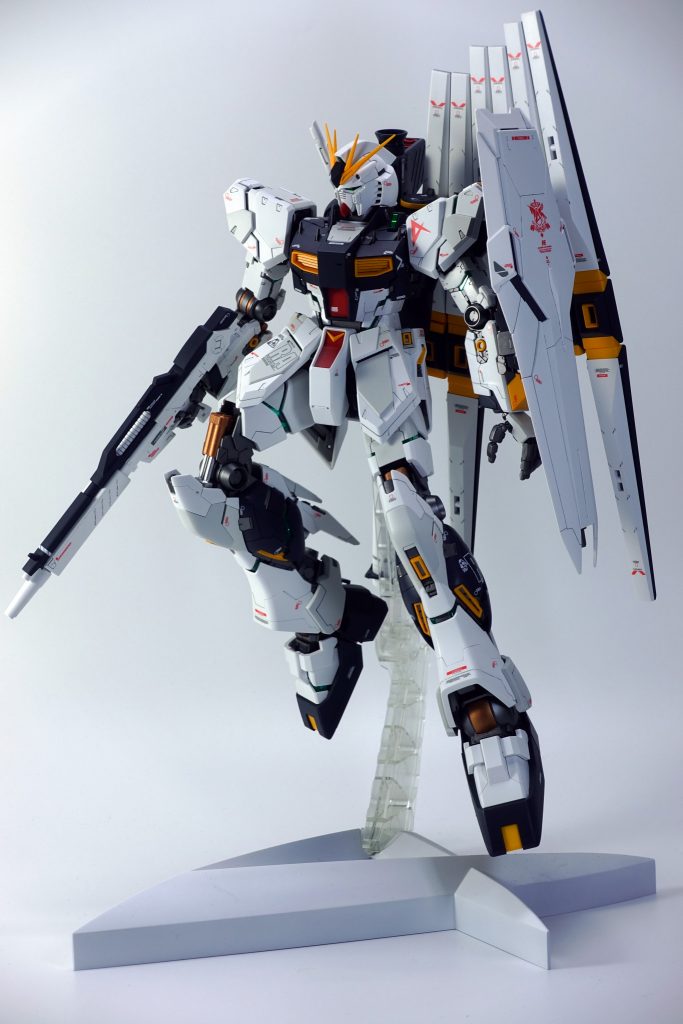 RX-93 νGUNDAM–4枚目/制作者：猫ぱんちゃ～