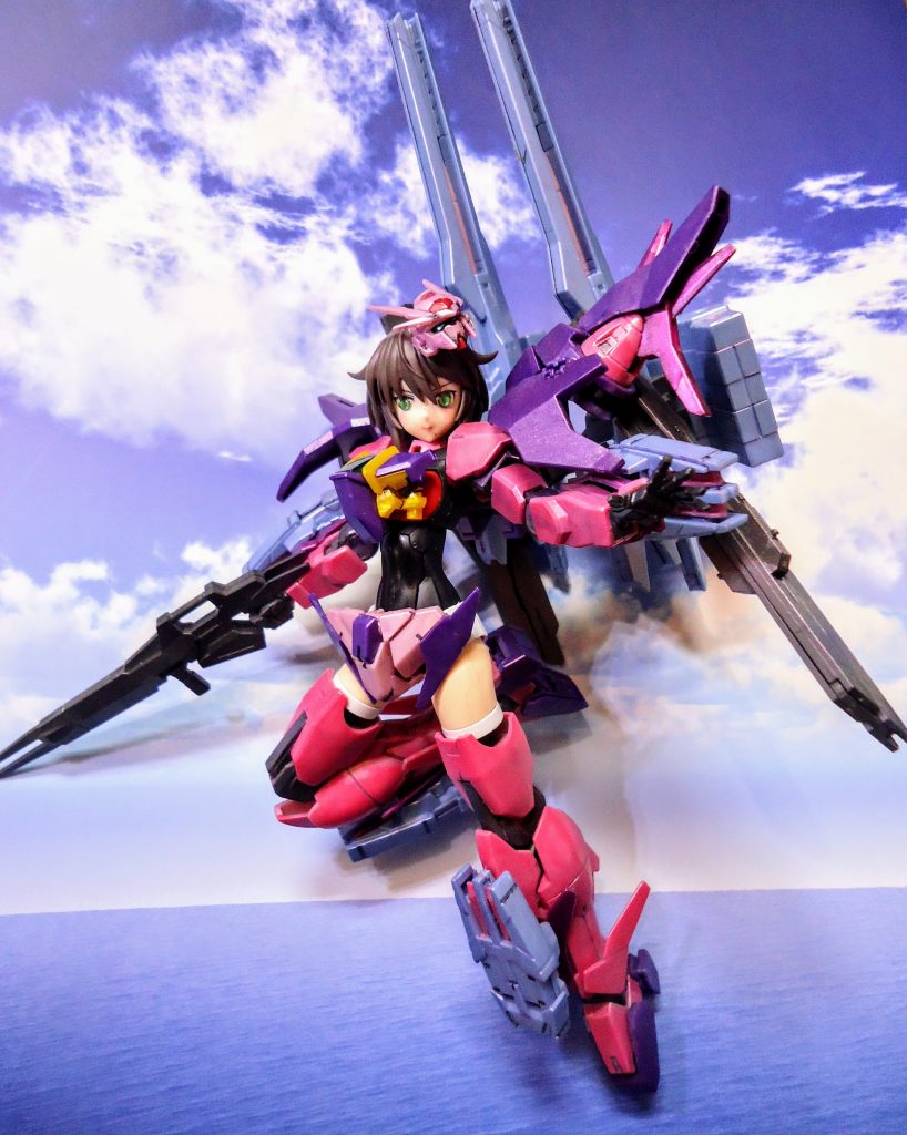 本来は後ろ姿の画像が来るのが普通ですが?不安要素は取り除く方向の安全策で後ろ姿のお披露目は自粛しますのでご了承下さい(特にエロ要素は皆無なのですが・・・・(笑))