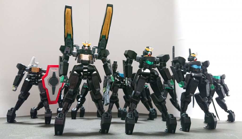 長き戦いの中で改良されて来たレグ。フェイスシリーズの量産機の名に恥じない姿になりました。